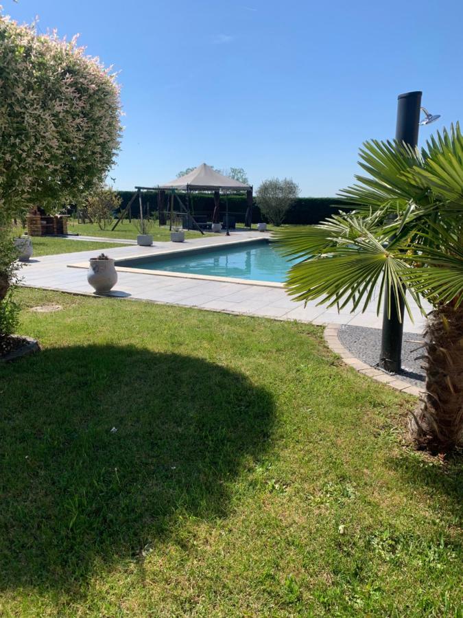 Studio Independant Avec Piscine Et Jardin L'Abergement-Sainte-Colombe Luaran gambar